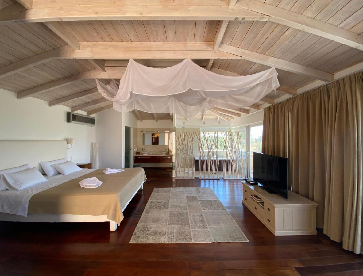 Elafonisos Mare Hotel ภายนอก รูปภาพ